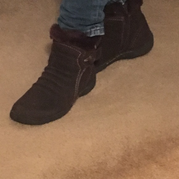 Bare Traps Faux fur boots - Picture 3 of 6